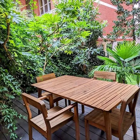 Lägenhet Beautiful With Private Garden *